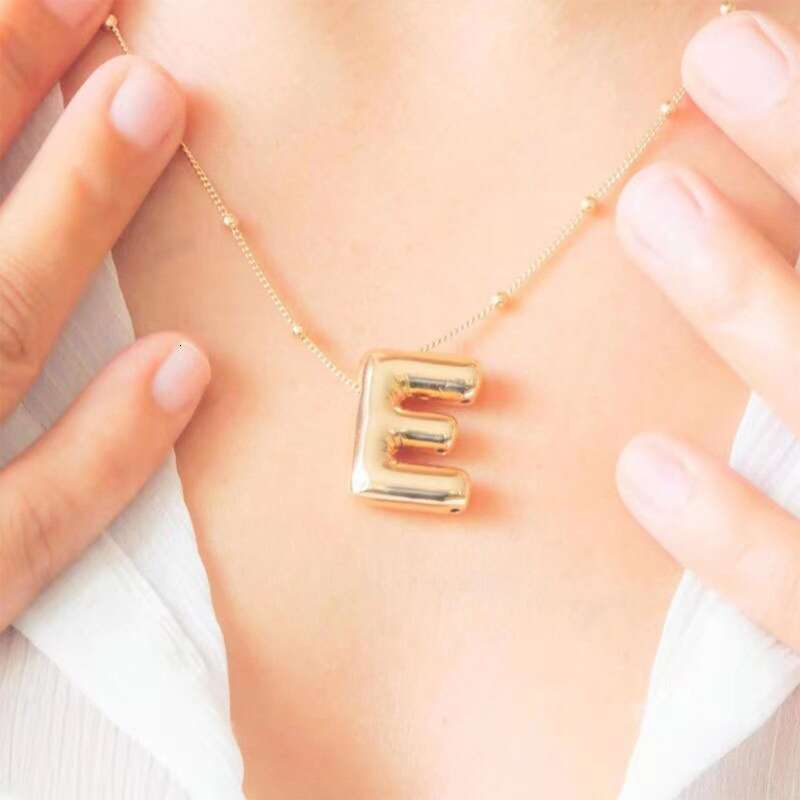 2024 INS hot selling balloon smooth letter necklace chubby pendant European and American fashion simple collarbone chain designer Necklace for women h