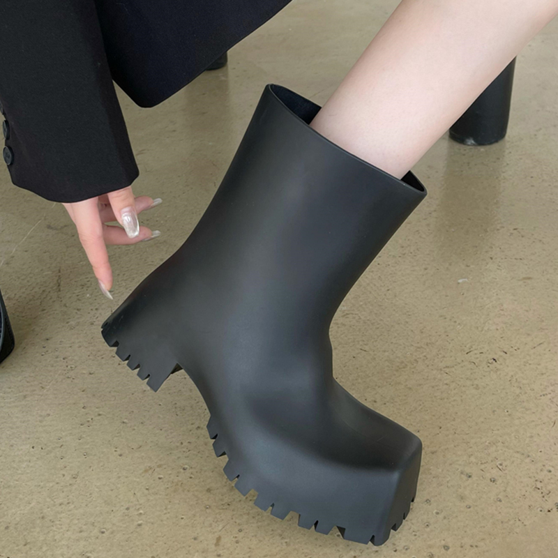 New 2023 Rainboots Slip-On Ankle Fashion Platform Short Shoes Non-slip Waterproof Boots for Women Rain Booties