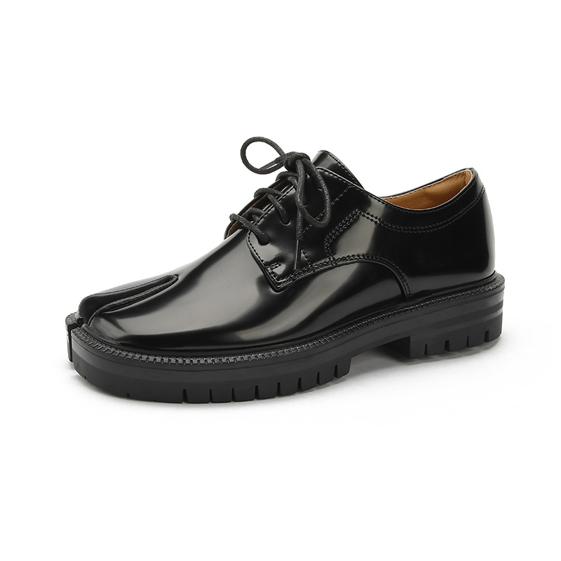 New Split Toe Flats Slip-On Casual Women Fashion Mary Janes Tabi Pig Hoof Shoes Woman Loafers chaussure femme