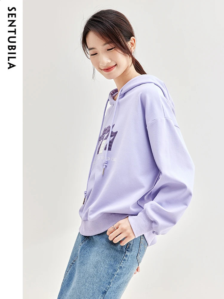 SENTUBILA Womens Hoodie Letter Printed Loose Simple Sports Shirt Spring Autumn Pullover Top W33A52228 240827
