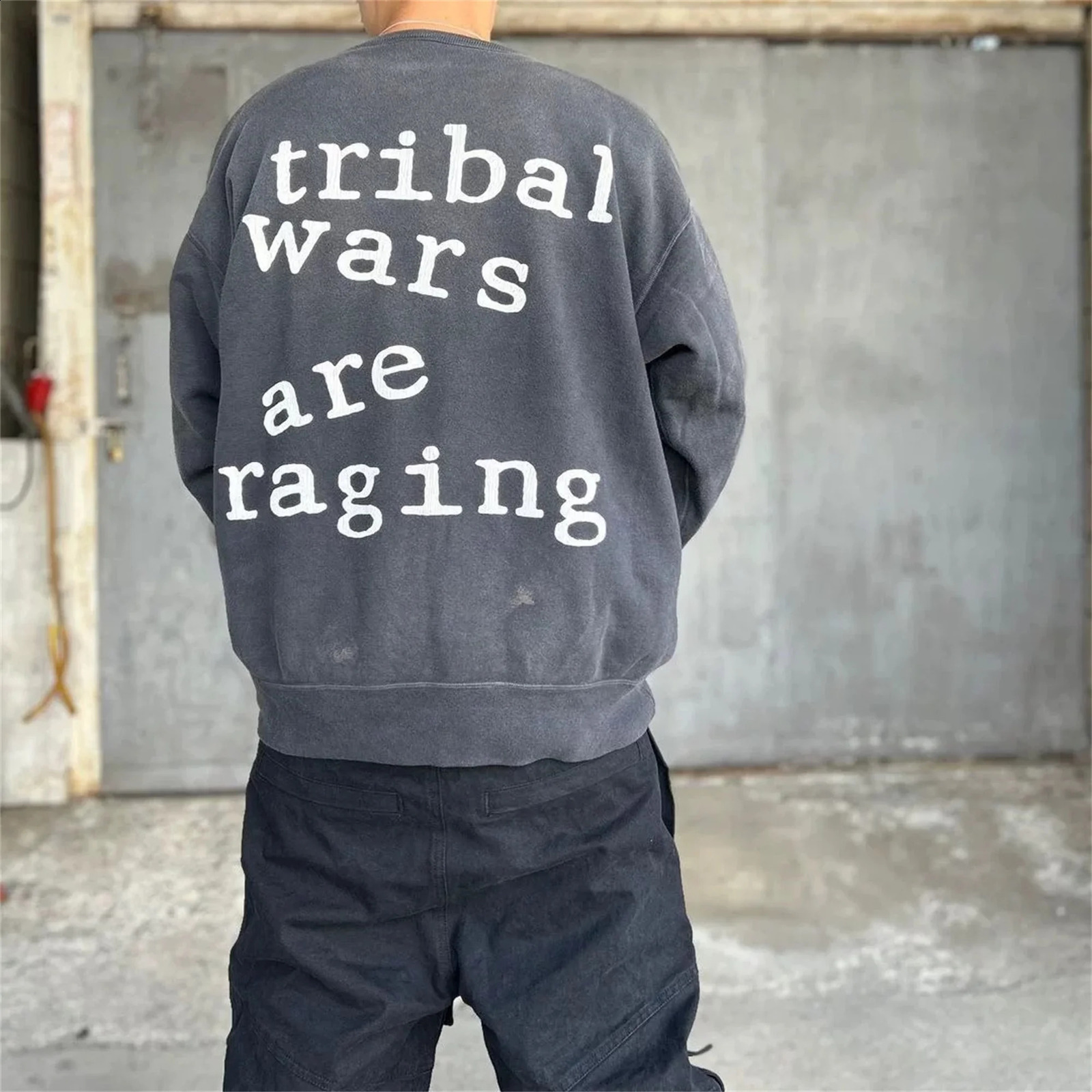 selling retro letter printing high street cotton casual loose street clothing fashionable sweater latte art 240829