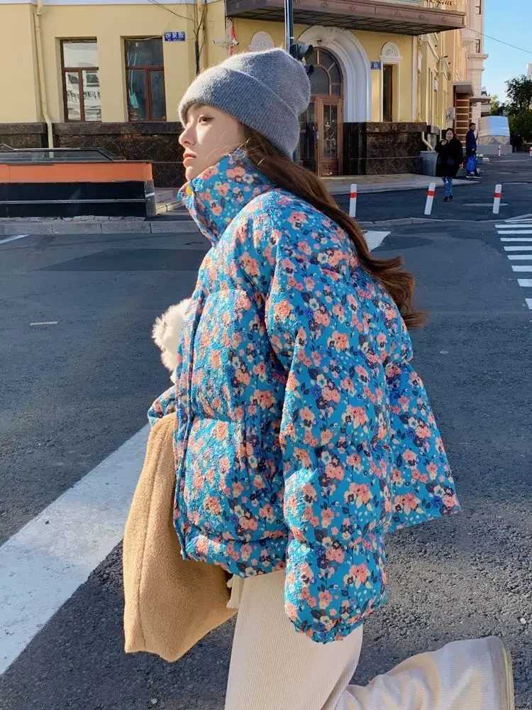 Women's Down Parkas Womens tailored floral bedding jacket floral print lightweight apron coat zipper style stand up collar warm jacket Y240824EVT