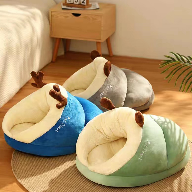 MADDEN Warm Small Kennel Breathable Cute Slippers Shaped Dog Bed Cat Sleep Bag Foldable Washable Pet House