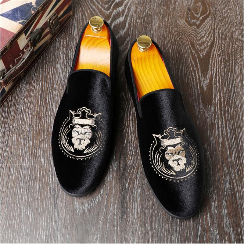 2025 new Fashion Men Embroidery Party Wedding Slip-on Loafers Moccasins Men's Casual Shoes Mens Light Comfortable Driving Outdoor Flats e960 