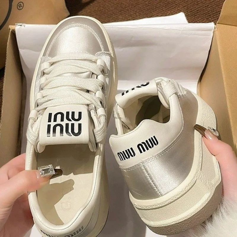 Leather Flat Ladies Running Shoes NEW Lace-up Casual Sneakers Fashion Painted Graffiti Lace Up Sports Shoes for Women 8b7e