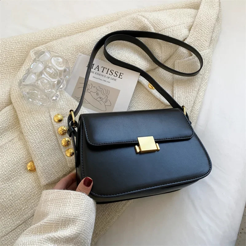 Mini Brown Handbag Underarm Shoulder Cross Bag Womens Handbag Fashion Small Square Bag 240830