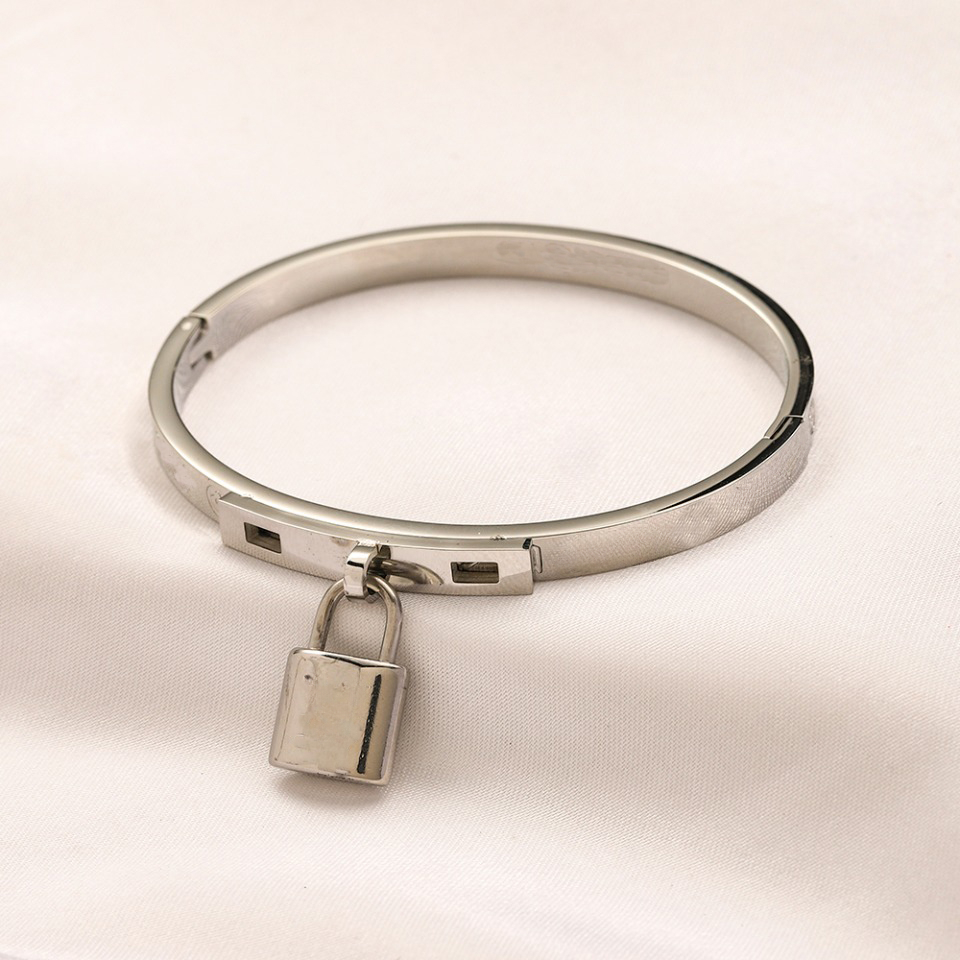 Classic Bracelets Bracelet stainless Steel Bangle Cuff women party Gift Fashion Jewelry Accessories
