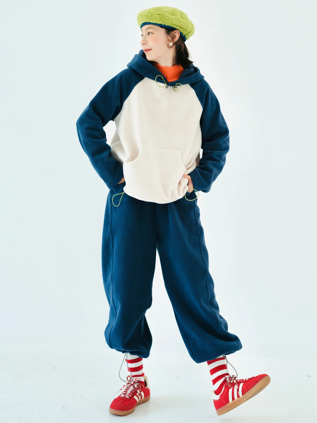 Imakokoni original n long sleeved color hooded sweater with pockets for casual warmth winter top 223904 240827
