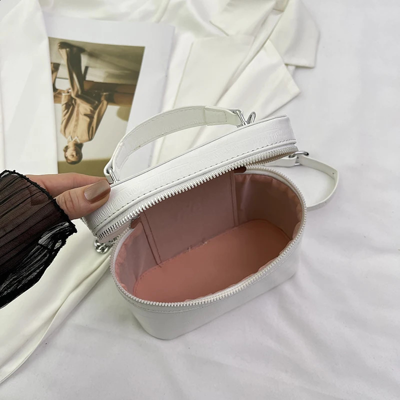 Summer Fashion High end Small perfume Summer Style Small Box Square Bag Chain Shoulder Strap One shoulder Cross Body Womens 240830