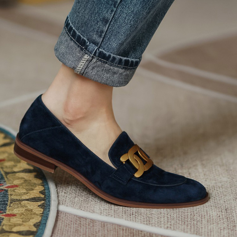 Women Loafers Vintage British Style Slip on Flat Shoes Women Mules Faux Suede Chain Flats Metal mugler zapatillas mujer 9859N