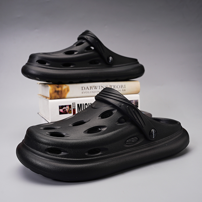 Fashion Men Sandals Slippers Outdoor Beach Comfortable Soft Clogs Trend Mens Beach Sandals Mens Casual Shoes Garden Shoes Sandal