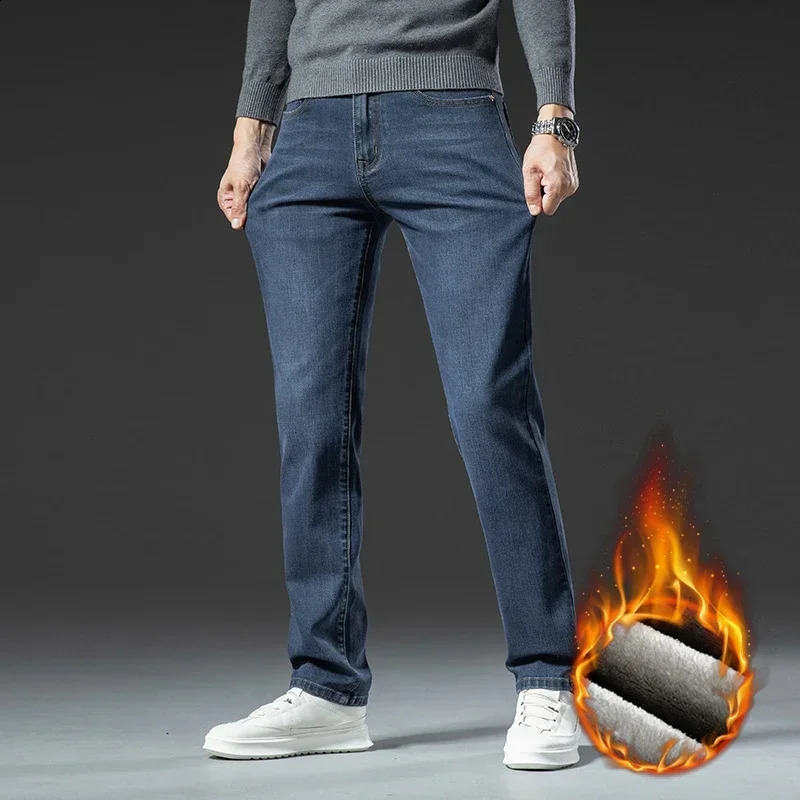 Winter Brushed Jeans Men Fashion Flannel Thickened Straight Elastic Pants Slim Retro Male Clothing Denim Trousers 240826Z