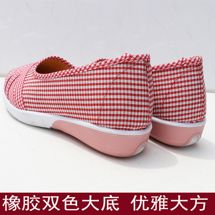 2025 NEW Gingham New Women Flat Fashion Canvas Middle aged and Elderly Mother Comfortable Women s Slip on Casual Shoes d s