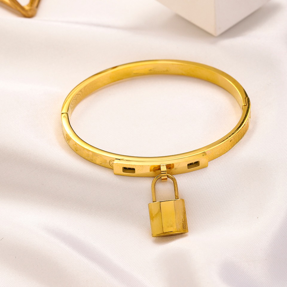 Classic Bracelets Bracelet stainless Steel Bangle Cuff women party Gift Fashion Jewelry Accessories