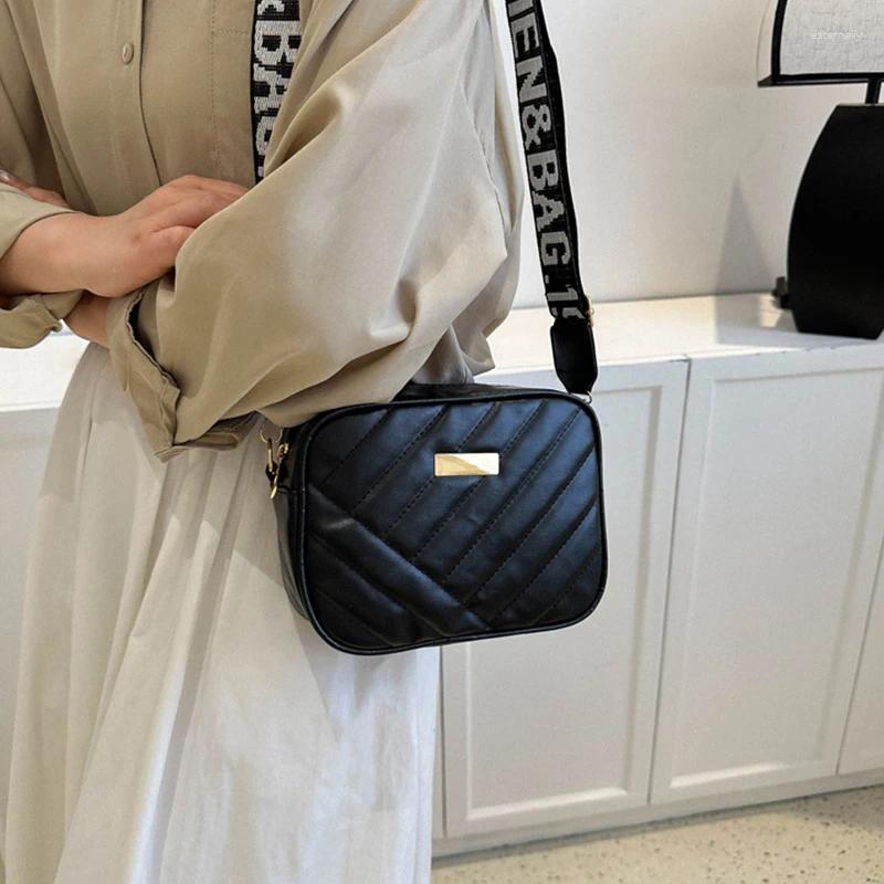 Shoulder Bags Fashion Solid Color Bag Crossbody For Women Leather Woven Purse Female Designer Handbags zhanyishengli