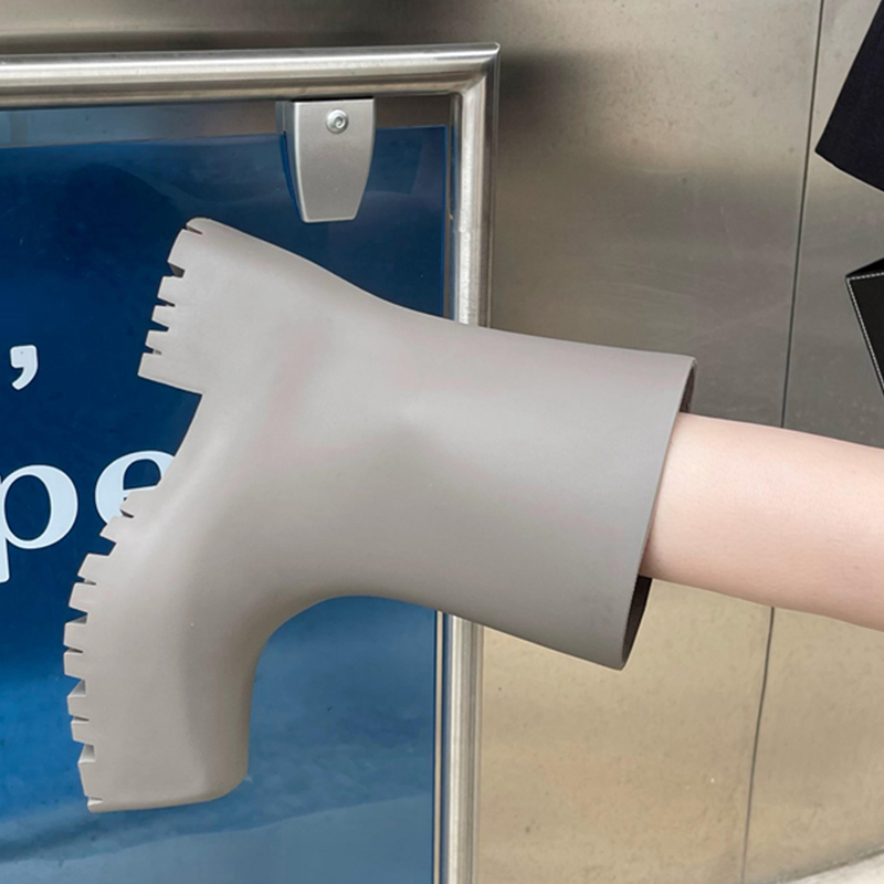 New 2023 Rainboots Slip-On Ankle Fashion Platform Short Shoes Non-slip Waterproof Boots for Women Rain Booties