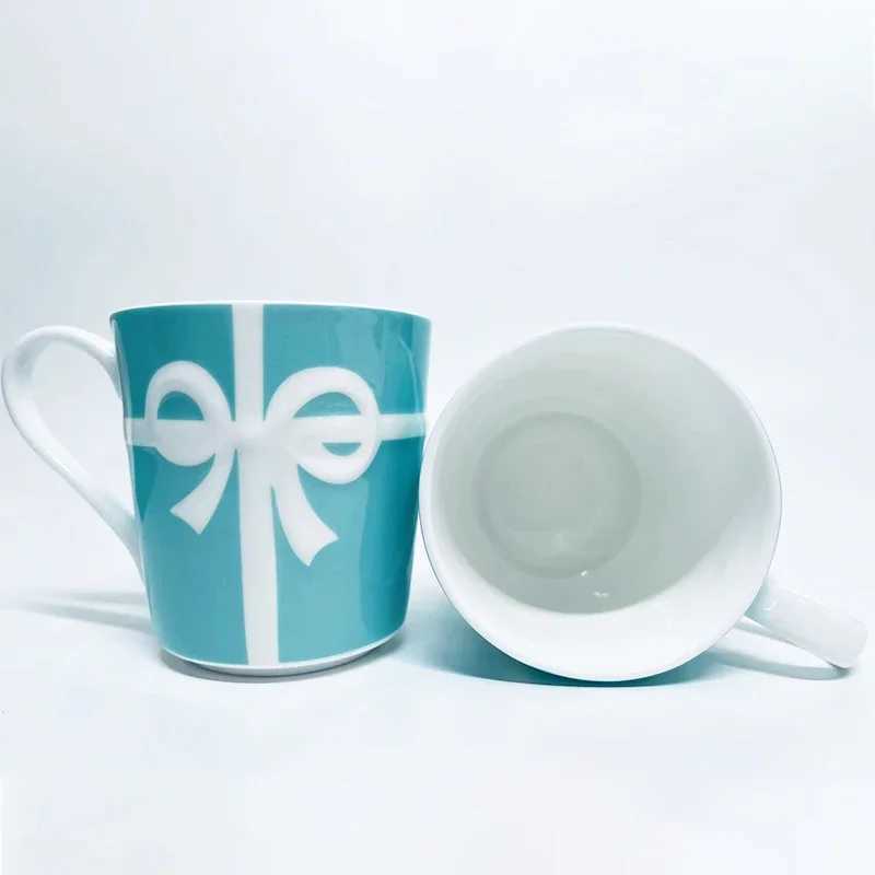 Mugs 2PCS/Set Ceramic Couple Cup Bone Chinese Water Cup Ceramic Cup Wedding Gift Valentines Day Gift Christmas Gift Coffee Cup T240829HBVZ