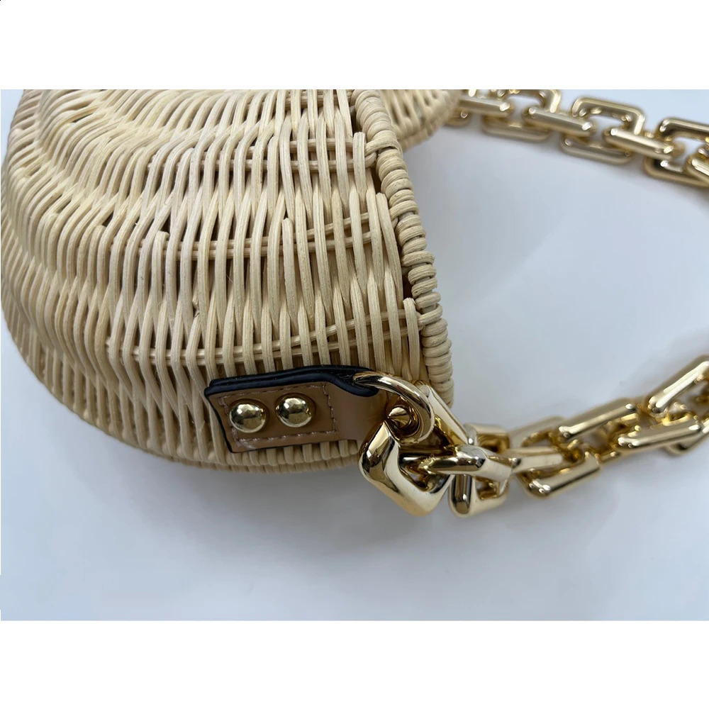 y Conch Rattan Handbag Bohemian Shell Straw Bag Womens Thick Chain Shoulder Willow ner 240830