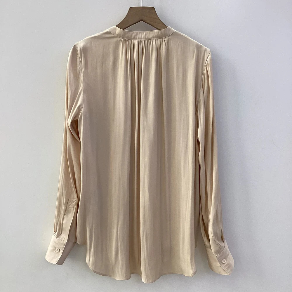 ZESSAM Solid Graphic Print Women TShirt Summer VNeck Long Sleeve Buttons Lady Pullover Classic Casual Femme Top 240827
