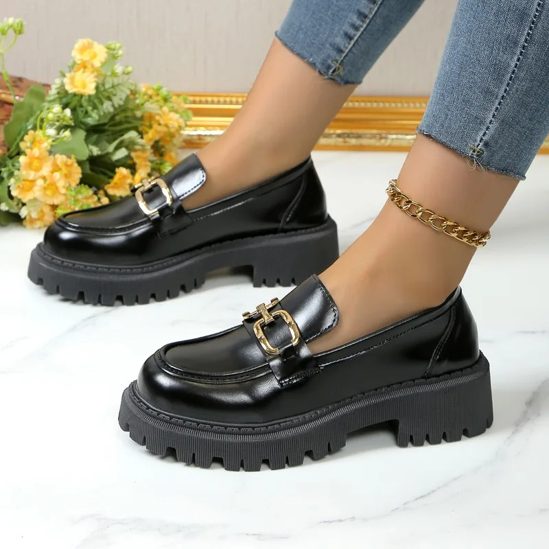 2024 Female Shoes Women Fashion Mary Janes Round Toe Flats Loafers Oxfords Platform Casual Metal Chain Buckle Ladies Heels Black efb