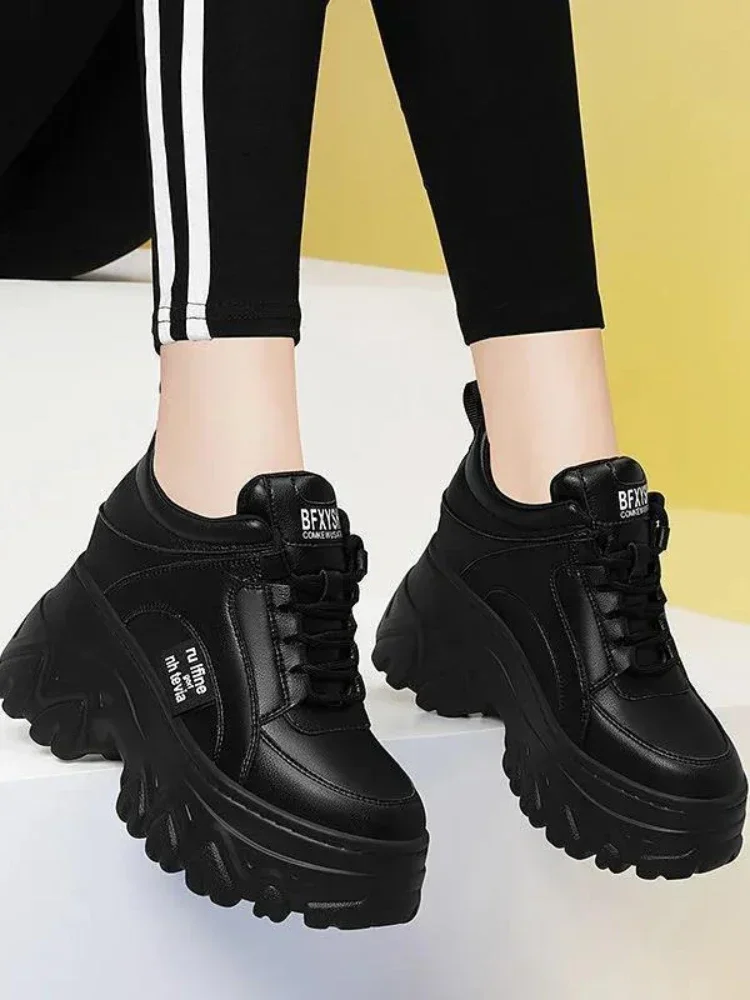 White Black Chunky Women Spring Autumn Thick Bottom Dad Shoes Woman Fashion PU Leather Platform Sneakers Ladies2024