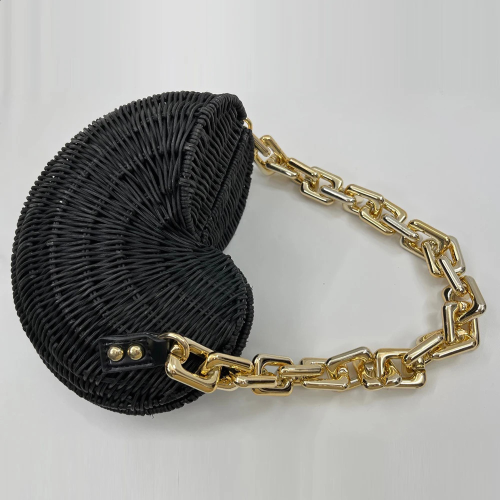 y Conch Rattan Handbag Bohemian Shell Straw Bag Womens Thick Chain Shoulder Willow ner 240830