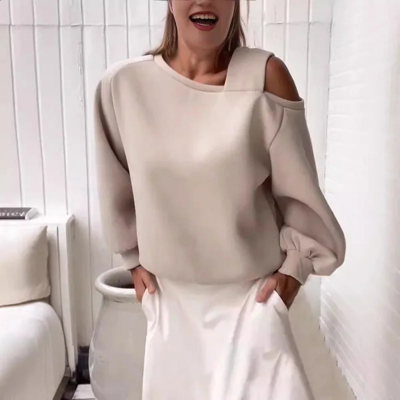 Fall Retro Pure Fleece Sweatshirt Womens Sexy Hollow Shoulder Strap Top Zipper Winter Long Sleeve Loose Clothing 240827