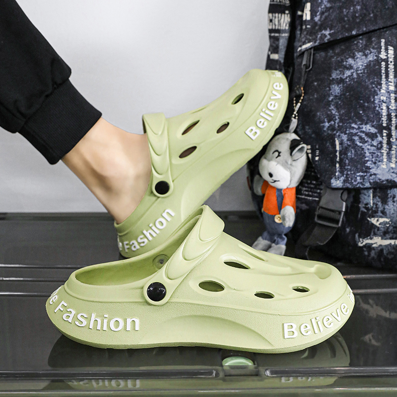Men Beach Sandals Outdoor Clogs Design Comfortable Soft Slippers Fashion Men Casual Shoes Garden Water Shoes Beach Sandals 45 46