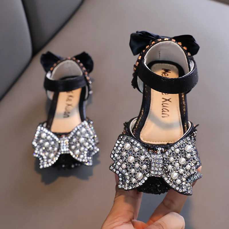Baby Girl Leather Shoes Childrens School Apartment Childrens Flash Shoes Wedding Birthday Party Bow Rhinestone Princess Sweet W240829