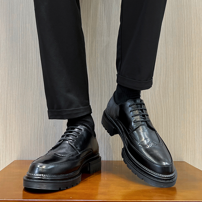Leather Brogue Men Casual slip on Brand 2022 Mens Loafers Moccasins Breathable Black Driving Shoes men sneakers 690f s