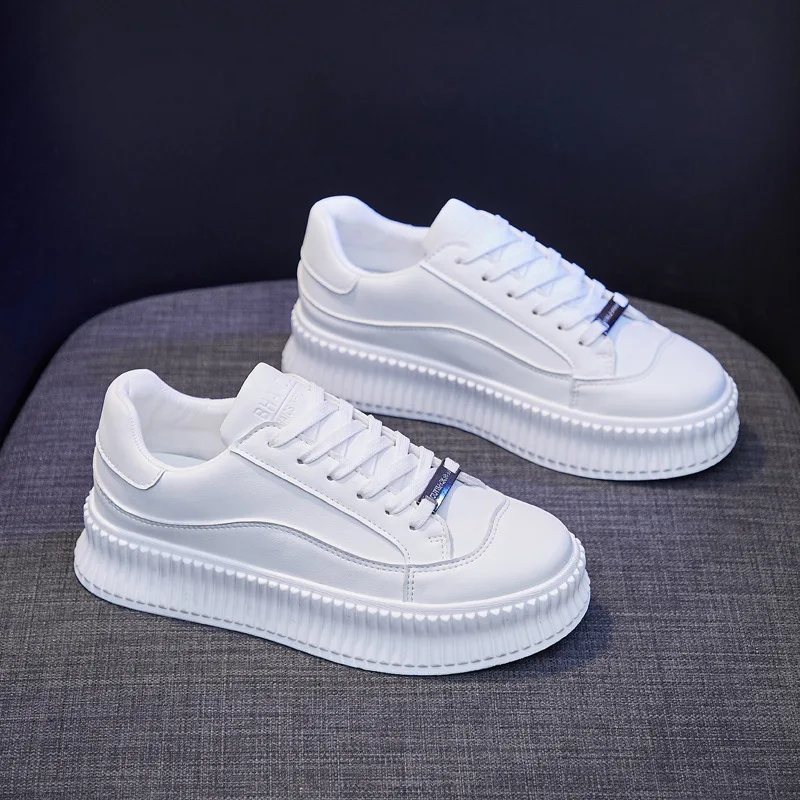 2023 Couple Ins Korean Version of The White Shoes Women Autumn New Fashion Platform Sneakers Casual Running Shoes Male Zapatos