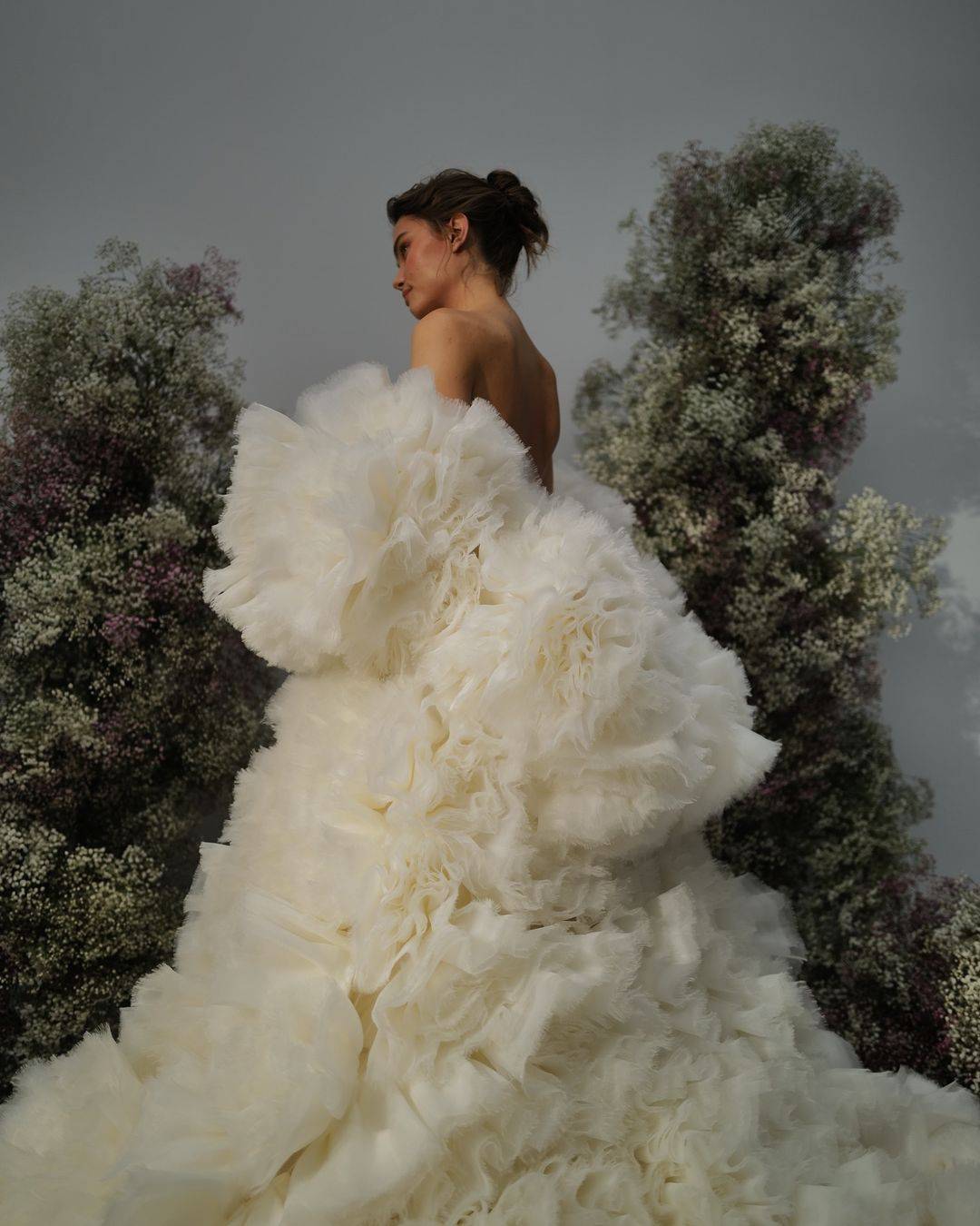Elegant Mermaid Wedding Dresses Strapless Ruffle Train Satin Tulle Designer Bridal Gown Custom Made