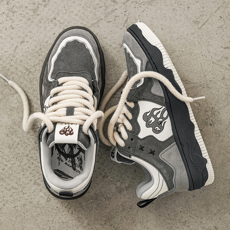 Women Sneakers Fahsion Design Flame Mixed Color Femme Sports Leisure Versatile Fashion Retro Trend Shoes Gray Tenis