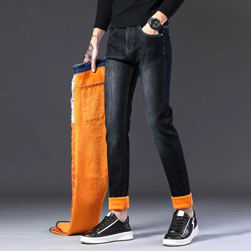 Winter Men Warm Thermal Brushed Cowboy Grey Jeans High Quality Male Fleece Stretch Slim Fit Pants Thick Velvet Trousers 240826Z
