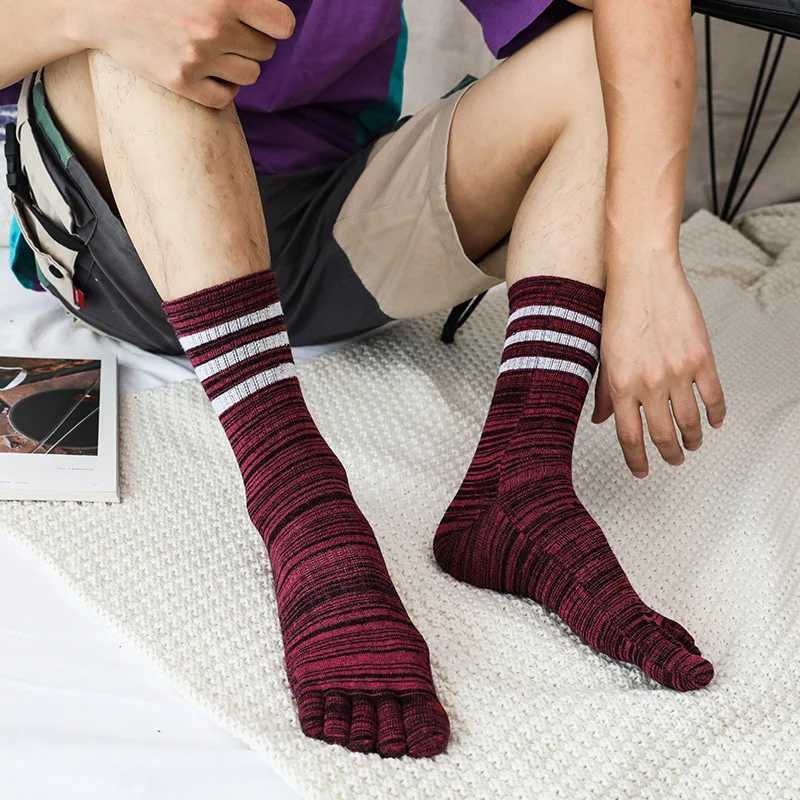 Men's Socks 5 Pairs Man Sport Toe Socks Cotton Striped Colorful Compression Sweat-Absorbing Deodorant Fitness Travel 5 Finger Short Socks Y240830