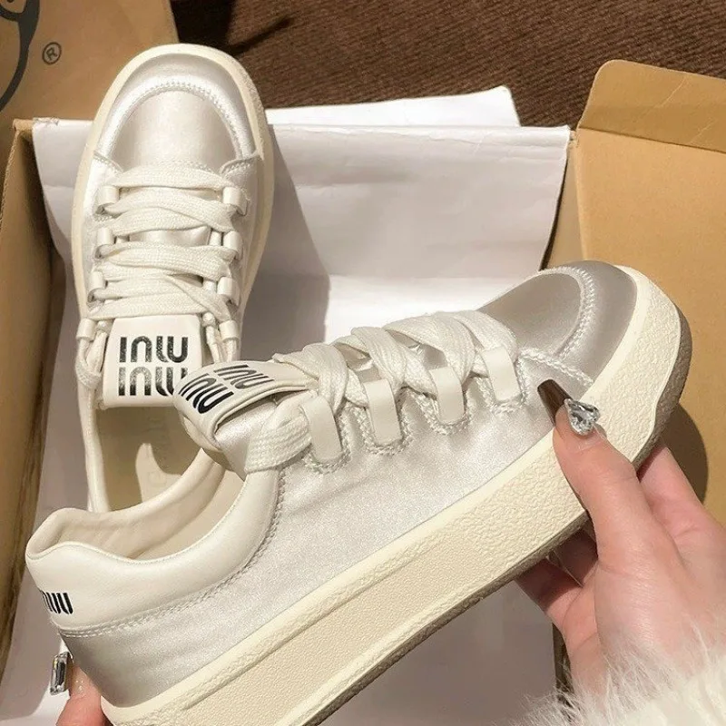 Leather Flat Ladies Running Shoes NEW Lace-up Casual Sneakers Fashion Painted Graffiti Lace Up Sports Shoes for Women 8b7e