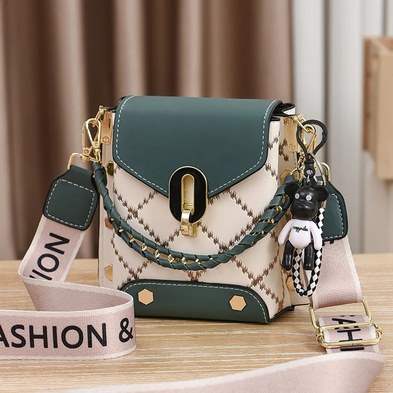 Womens fashion paradigm simple square single shoulder ten font fashionable mini phone bag 240830 90d7