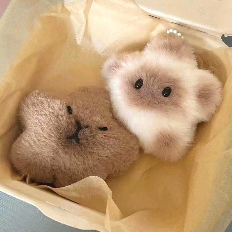 Capybara Plush Doll Star Squeak Toy Cartoon Keychain Pendant Soft Stuffed Backpack Car Bag Key Ring Decor Kid Gift 240829