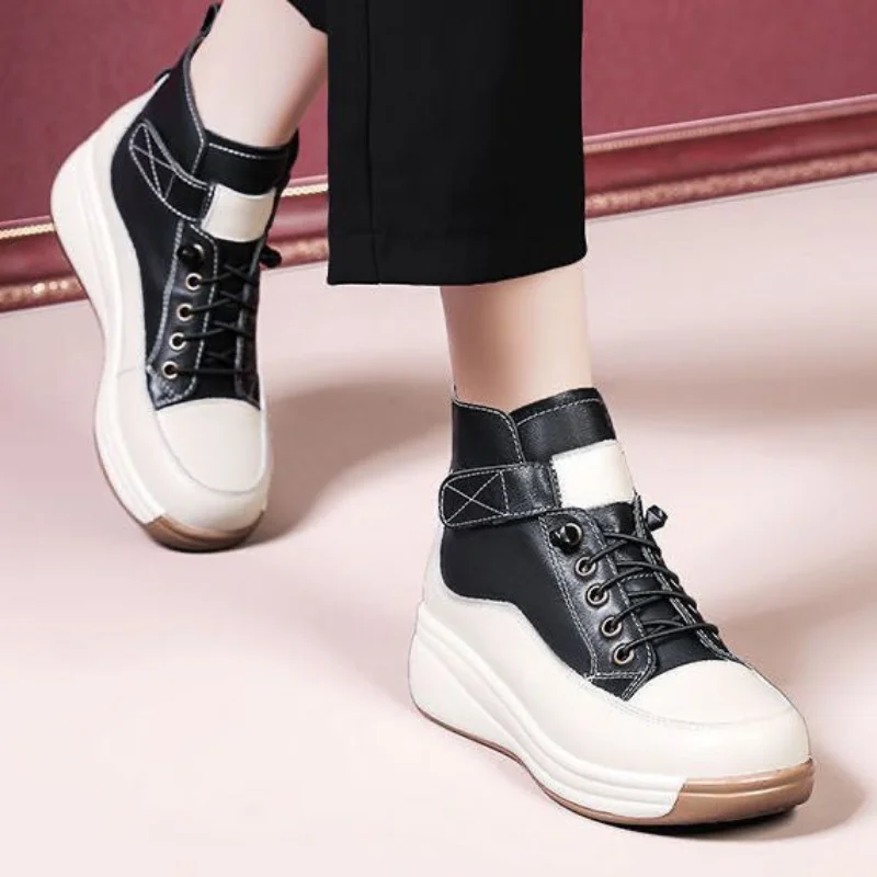 2024 Autumn New Women's Boots Soft-soled Anlkle Boots Winter Casual Lightweight Thick-soled Boots Woman Fluch Retro Short Boot
