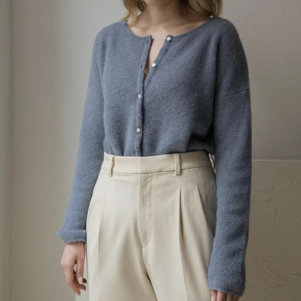 ZESSAM Solid Color Jacquard Knit Cardigans ONeck Long Sleeve Buttons Loose Female Sweater Casual Classic Cozy Lady Tops 240827