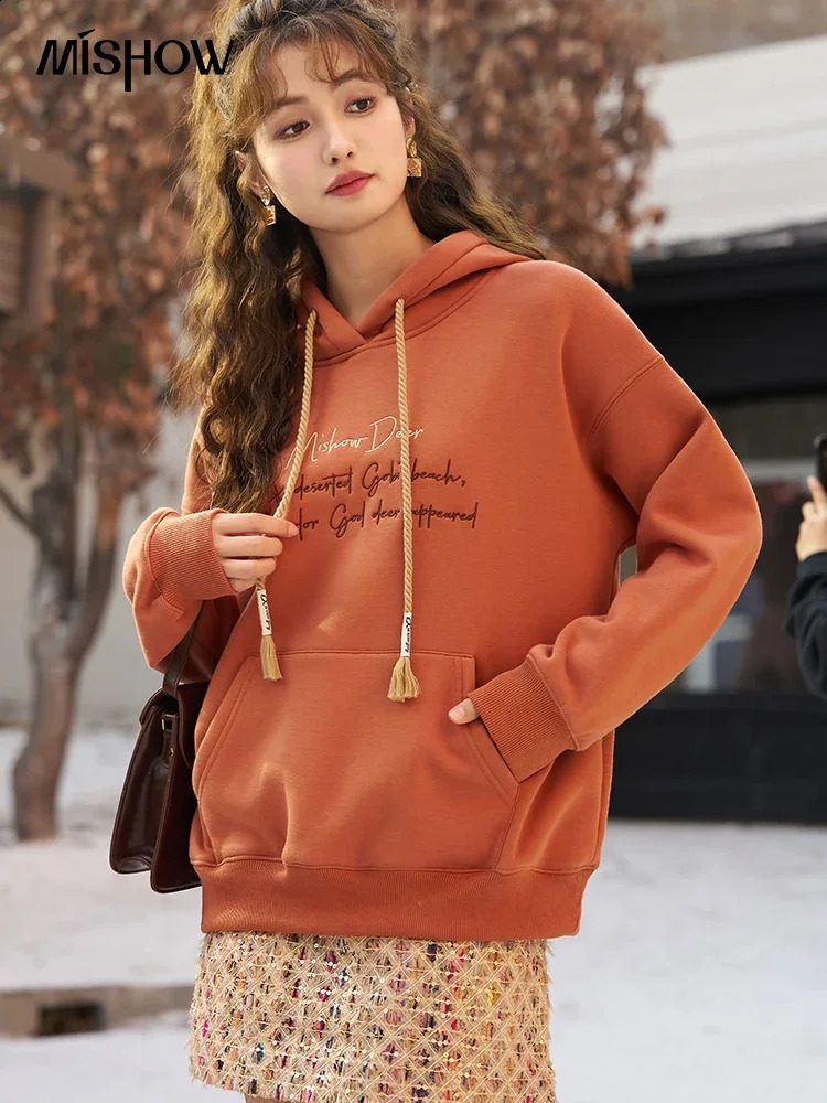 MISHOW Retro Hoodie Womens Casual Loose Kangaroo Pocket Letter Printing Super Large Cap Sweater with Velvet Thick MXC57V0062 240827