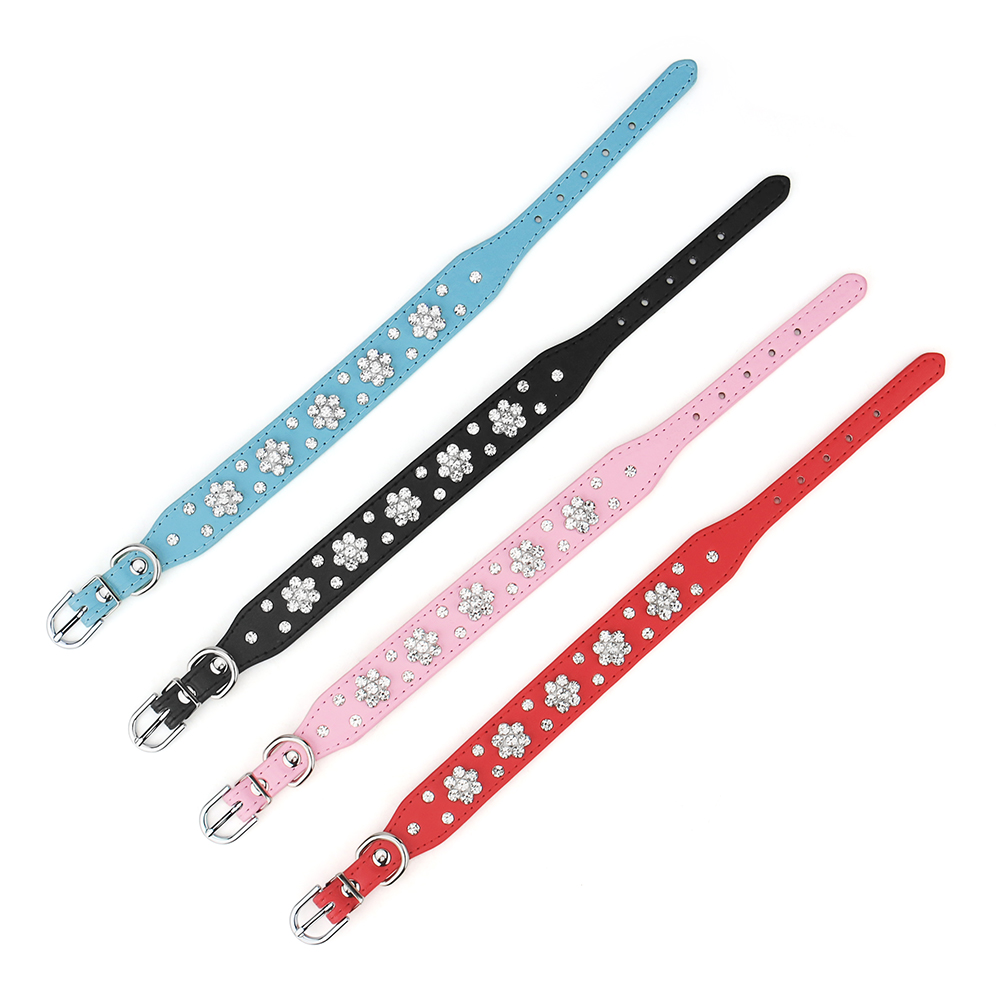 Leather Cat Collar with Shiny Rhinestone Decoration, Adjustable Pet Collar Metal Grommet Is Durable and Fits Cats & Medium Dogs