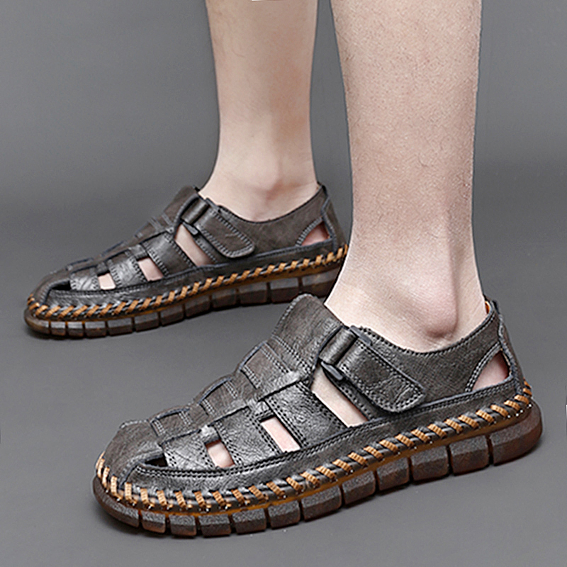 Men's Classic Sandals Leather New Outdoor Summer Handmade Slippers Brand Beach Breathable New Men Sneakers Casual Shoes 51a3