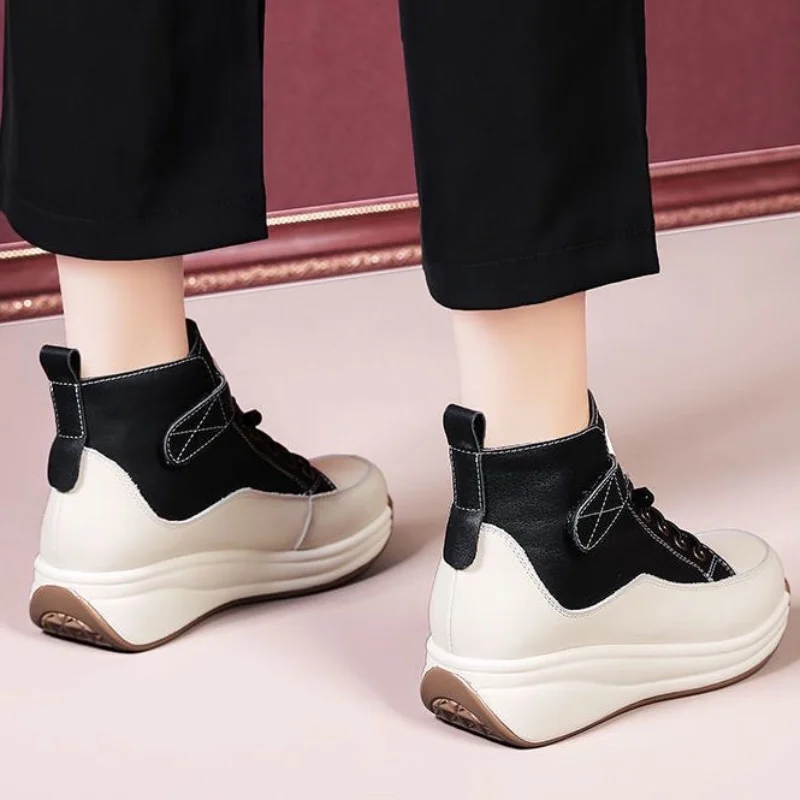 2024 Autumn New Women's Boots Soft-soled Anlkle Boots Winter Casual Lightweight Thick-soled Boots Woman Fluch Retro Short Boot