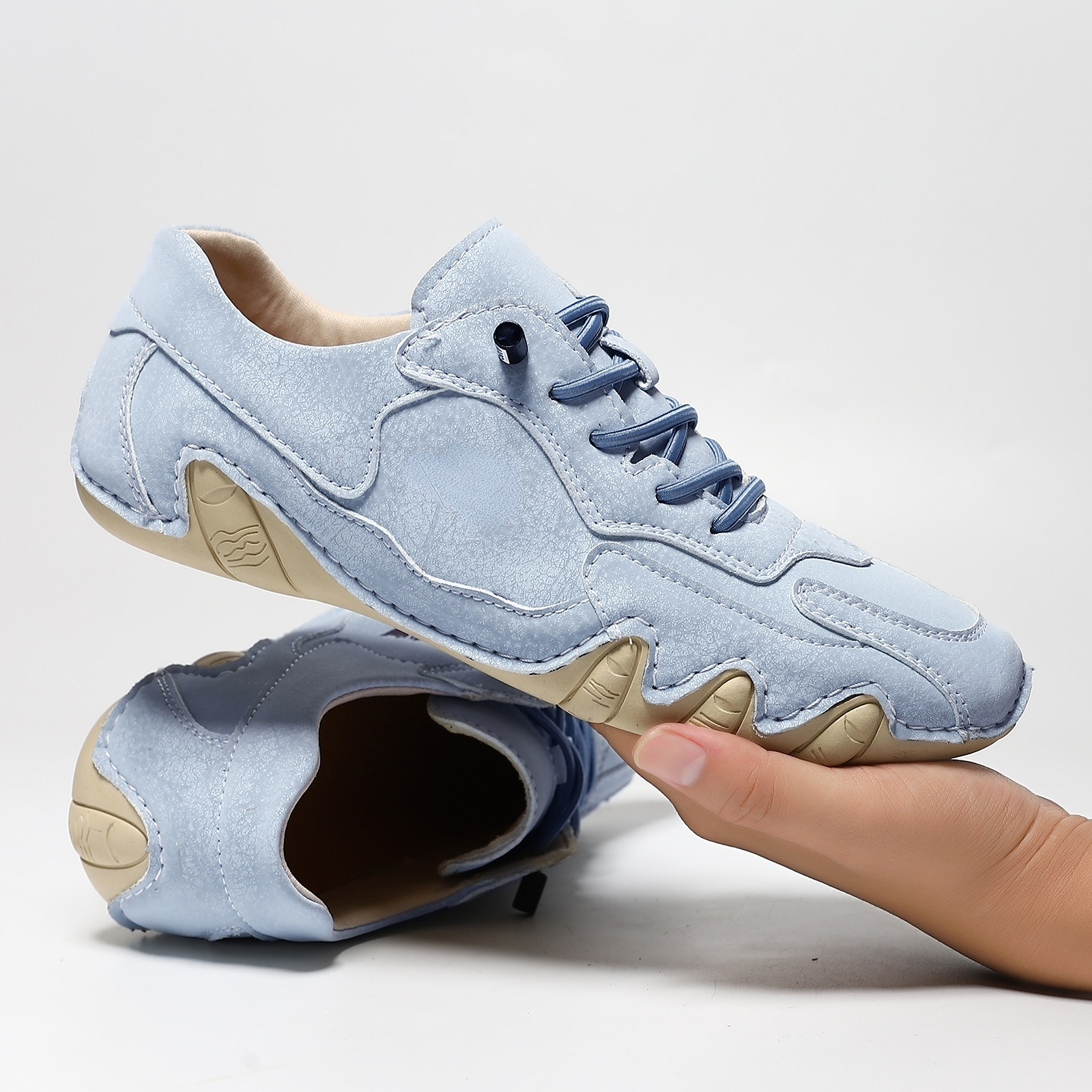 Hot selling big hit large size men's and women's shoes outdoor casual shoes autumn and winter shoes sports shoes single shoes