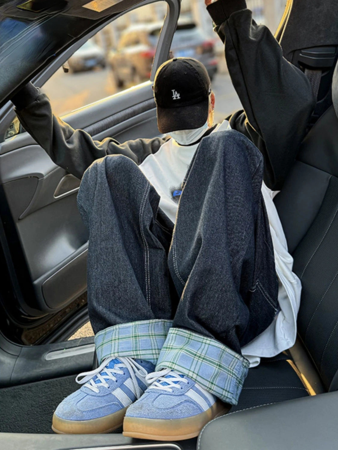 American Street Trend Red Checkered Rolled Edge Patchwork Jeans Men Vintage Hip Hop High Street Vibe Straight Leg Wide Leg Pants 240829