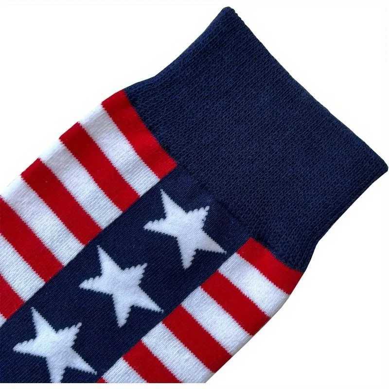 Men's Socks 4pairs Men Socks Personality Hip Hop Fashion Design Harajuku Skateboard Casual Happy Funny Fruit Stripe Printing Stock Y2408305B7U