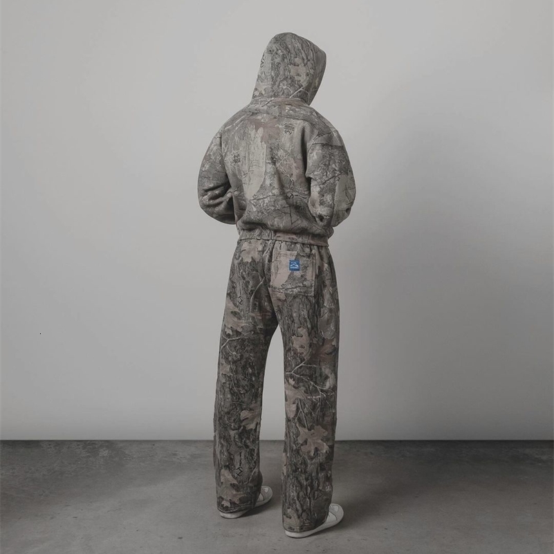 Y2K Tracksuit Men Street Hip Hop Oversized Camo Hoodies 2 Piece Set Retro Camouflage Pattern Sweatshirts Clothes for y240829