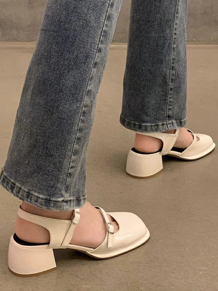 Non-slip Round Toe Sandals Ladies Casual 2023 Summer Hollow Beach Elegant Korean Fashion Party Shoes Woman Design dh1102140405