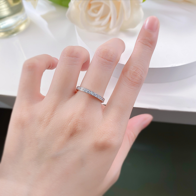 Sterg Sier Moissanite Wedding Ring for Women - Elegant Simple Design, Full Round Brilliant Cut, Bridal Party Gift